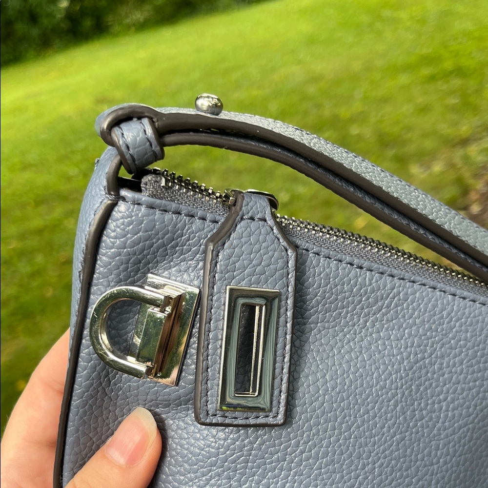 Brand New Without Tags DKNY handbag - Picture 4 of 9